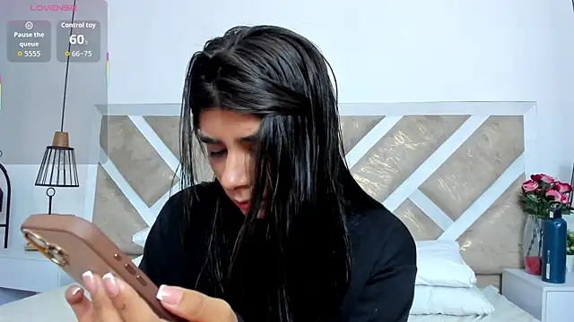 ZiaCalifa online show from 02-12-26, 12:00