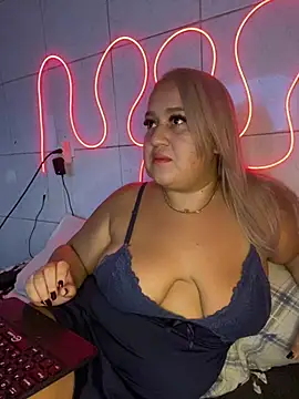 MinaBoss online show from 02-18-25, 01:54