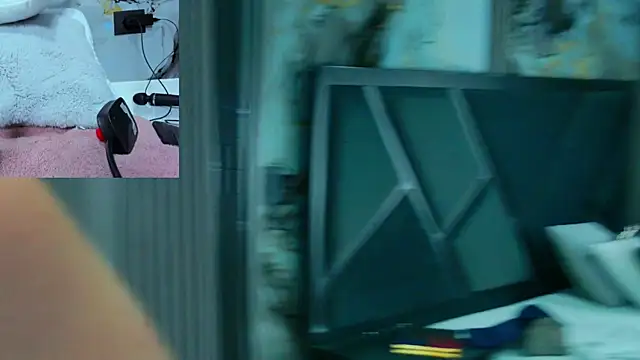 NathaxaLeans online show from 10-20-25, 11:54