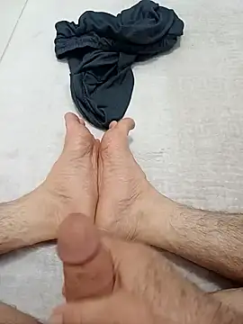 Snapshot of Hardapple01 chatting on 12-09-24, 12:56 Hardapple01 online show from 12-09-24, 12:56