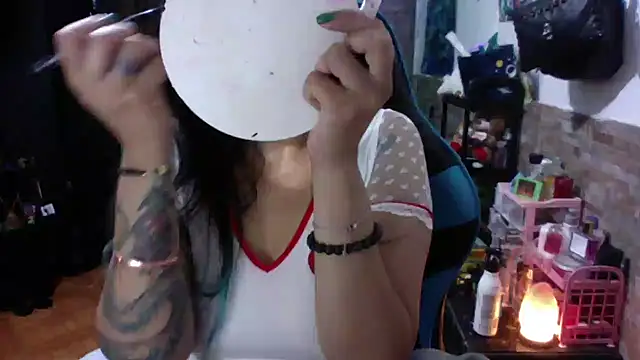 AngelaQueen  online show from 04-14-26, 04:24