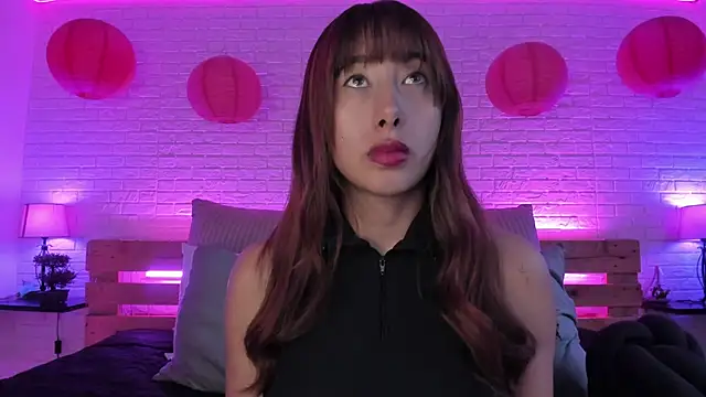 Snapshot of lena_banks chatting on 01-28-25, 08:47 lena banks online show from 01-28-25, 08:47