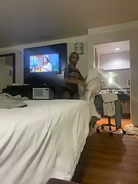 SlimBeenBadd1981 online show from 02-13-25, 07:10