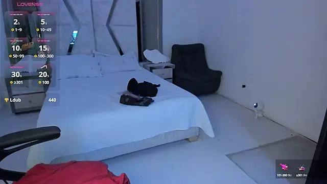 LunaBaker-1 online show from 02-26-25, 12:49