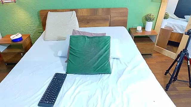 dannaahbrown online show from 02-13-25, 07:21