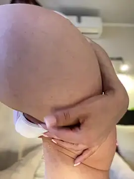 evaran  online show from 02-24-25, 01:53