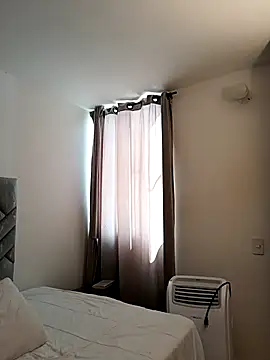 MIYESSI online show from 11-29-25, 02:09