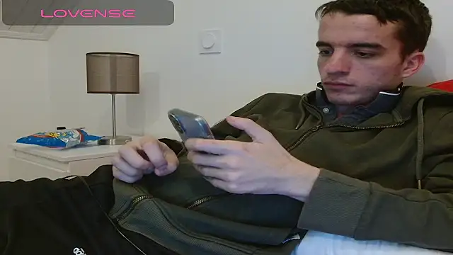 Tombgy07 online show from 12-04-25, 07:55