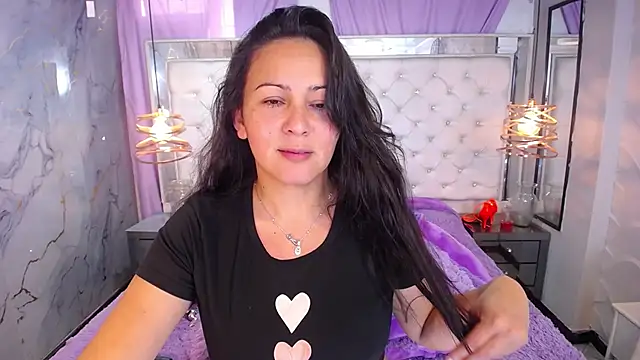 Georgina-Musk online show from 10-20-25, 07:25