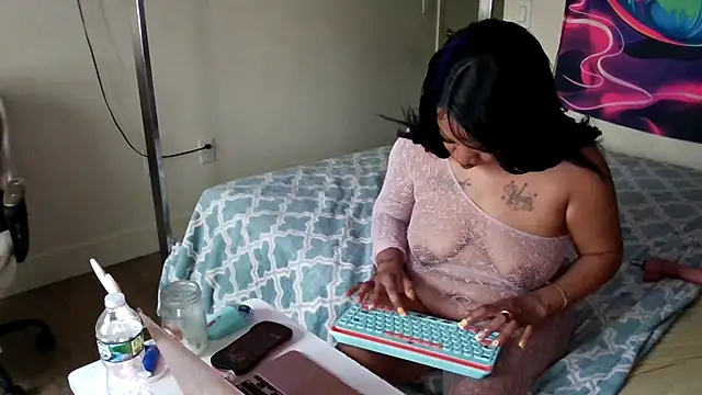 YasmineMinaj online show from 07-15-26, 06:35