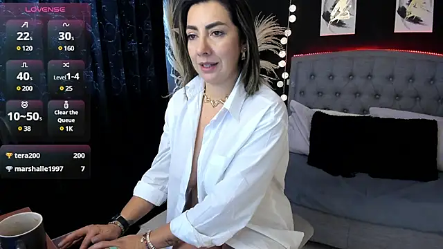 Snapshot of Isabella_lt chatting on 02-20-25, 02:24 Isabella lt online show from 02-20-25, 02:24