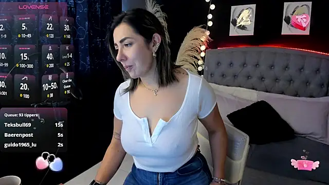 Snapshot of Isabella_lt chatting on 03-06-25, 02:18 Isabella lt online show from 03-06-25, 02:18