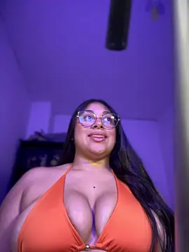 Soysofiarodrigu online show from 03-06-25, 06:16