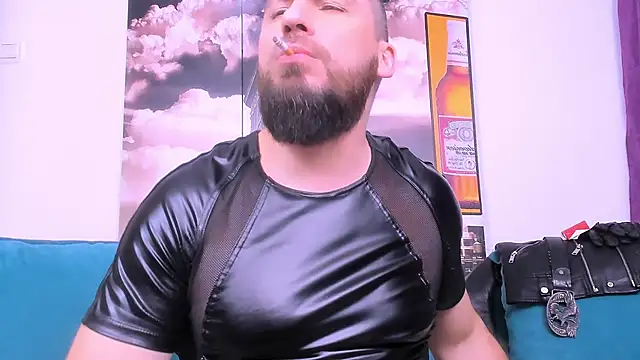 Snapshot of ArmandoSteel4u chatting on 02-27-25, 01:16 ArmandoSteel4u online show from 02-27-25, 01:16