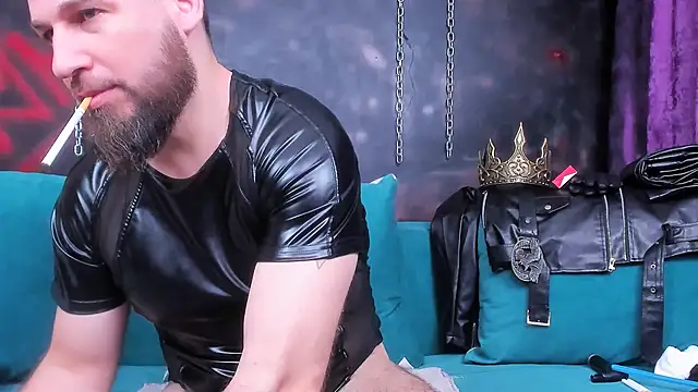 Snapshot of ArmandoSteel4u chatting on 11-18-25, 09:30 ArmandoSteel4u online show from 11-18-25, 09:30