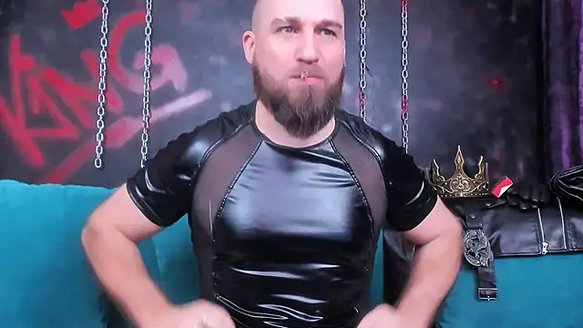 Snapshot of ArmandoSteel4u chatting on 11-26-25, 12:11 ArmandoSteel4u online show from 11-26-25, 12:11