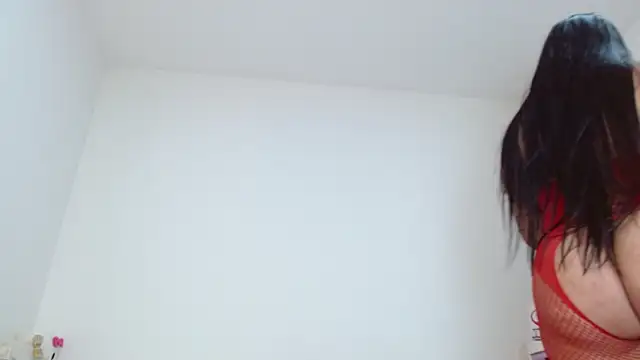 Snapshot of sashacreamy_ chatting on 12-02-24, 03:47 sashacreamy online show from 12-02-24, 03:47