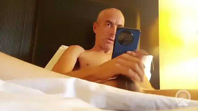 Snapshot of JunkieLiLMethWhore chatting on 09-17-25, 07:48 JunkieLiLMethWhore online show from 09-17-25, 07:48