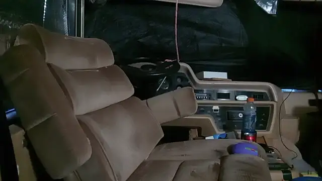 Snapshot of JunkieLiLMethWhore chatting on 12-05-25, 02:25 JunkieLiLMethWhore online show from 12-05-25, 02:25