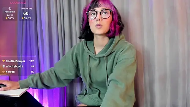 tati cardenas online show from 03-18-25, 06:46