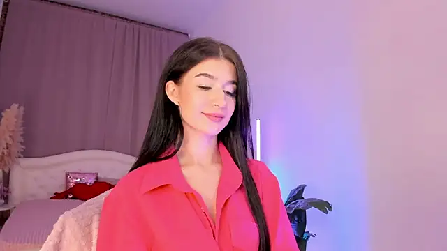 Snapshot of LauraCoy chatting on 10-01-25, 07:42 LauraCoy online show from 10-01-25, 07:42