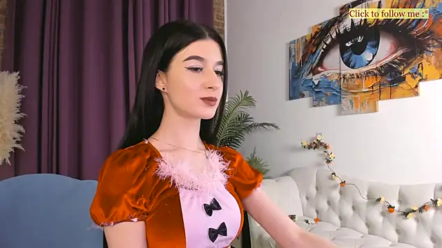 Snapshot of LauraCoy chatting on 01-06-26, 08:01 LauraCoy online show from 01-06-26, 08:01