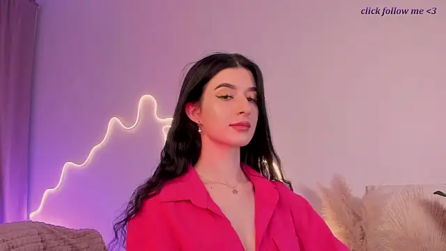 Snapshot of LauraCoy chatting on 05-12-26, 10:40 LauraCoy online show from 05-12-26, 10:40