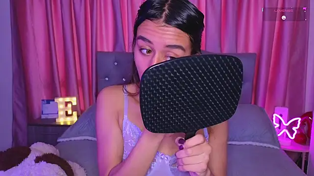 Emiily Scott1 online show from 10-30-25, 04:41