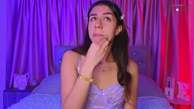 Snapshot of Emiily_Scott1 chatting on 01-15-26, 12:15 Emiily Scott1 online show from 01-15-26, 12:15