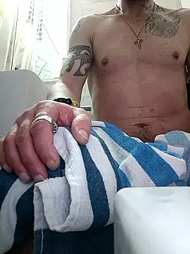 Snapshot of erbod_Johnny chatting on 01-07-26, 02:52 erbod Johnny online show from 01-07-26, 02:52