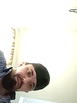 Snapshot of erbod_Johnny chatting on 02-07-26, 04:11 erbod Johnny online show from 02-07-26, 04:11