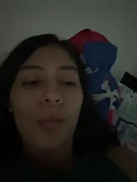 Snapshot of Sophie__Foxxx chatting on 01-14-25, 07:00 Sophie Foxxx online show from 01-14-25, 07:00