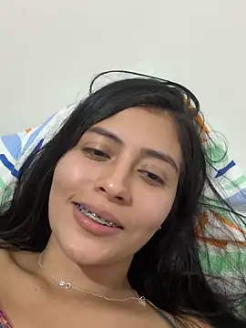 Snapshot of Sophie__Foxxx chatting on 01-16-25, 12:02 Sophie Foxxx online show from 01-16-25, 12:02