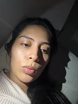 Snapshot of Sophie__Foxxx chatting on 01-22-25, 04:23 Sophie Foxxx online show from 01-22-25, 04:23