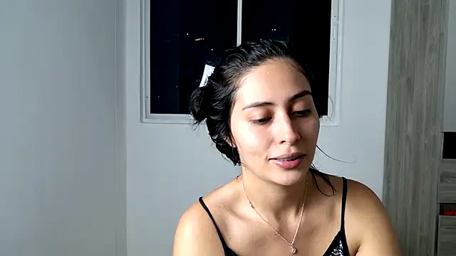 Snapshot of Sophie__Foxxx chatting on 01-28-25, 01:08 Sophie Foxxx online show from 01-28-25, 01:08