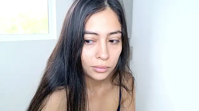 Snapshot of Sophie__Foxxx chatting on 02-08-25, 01:01 Sophie Foxxx online show from 02-08-25, 01:01