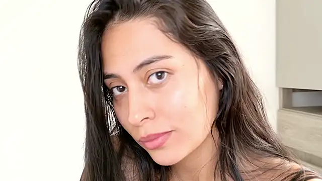 Snapshot of Sophie__Foxxx chatting on 02-19-25, 03:05 Sophie Foxxx online show from 02-19-25, 03:05