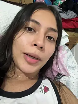 Snapshot of Sophie__Foxxx chatting on 02-28-25, 07:03 Sophie Foxxx online show from 02-28-25, 07:03