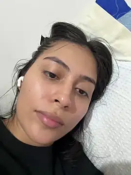 Snapshot of Sophie__Foxxx chatting on 02-28-25, 10:06 Sophie Foxxx online show from 02-28-25, 10:06