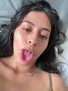 Snapshot of Sophie__Foxxx chatting on 03-04-25, 05:34 Sophie Foxxx online show from 03-04-25, 05:34