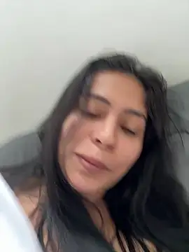 Snapshot of Sophie__Foxxx chatting on 03-06-25, 03:56 Sophie Foxxx online show from 03-06-25, 03:56