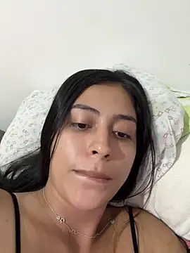 Snapshot of Sophie__Foxxx chatting on 03-14-25, 07:44 Sophie Foxxx online show from 03-14-25, 07:44