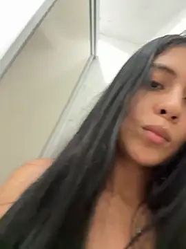 Snapshot of Sophie__Foxxx chatting on 03-18-25, 10:48 Sophie Foxxx online show from 03-18-25, 10:48