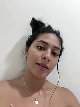 Snapshot of Sophie__Foxxx chatting on 10-03-25, 04:31 Sophie Foxxx online show from 10-03-25, 04:31