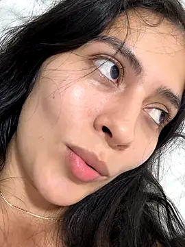 Snapshot of Sophie__Foxxx chatting on 10-08-25, 08:01 Sophie Foxxx online show from 10-08-25, 08:01