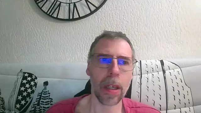 ptitcanard60600 online show from 04-20-26, 09:49