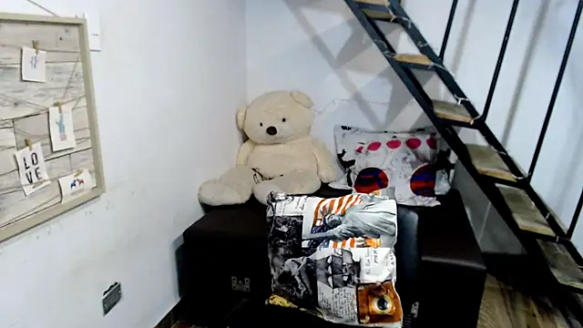 samantha baby  online show from 02-13-25, 02:56