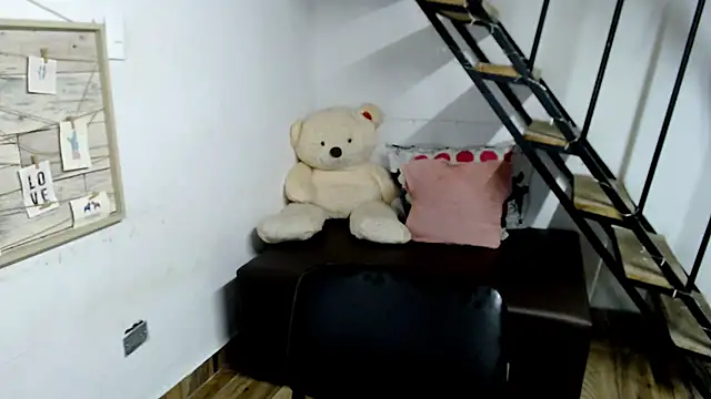 samantha baby  online show from 03-22-25, 06:03