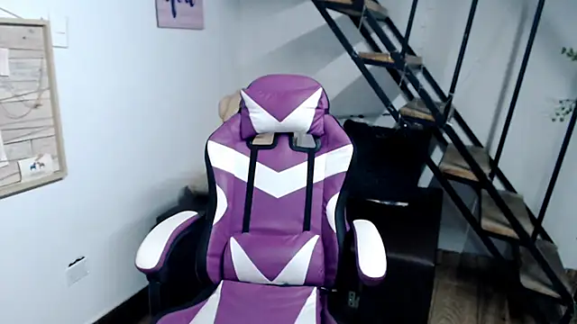 samantha baby  online show from 11-18-25, 02:54