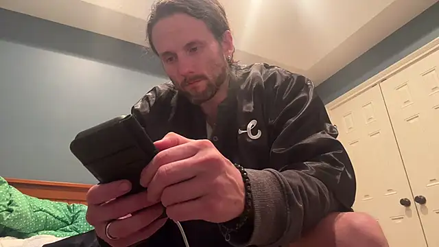 Snapshot of alexmannd chatting on 12-25-24, 01:53 alexmannd online show from 12-25-24, 01:53